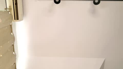 Snapshot of chloe_jeense chatting on 02-20-26, 01:33 Chloe online show from 02-20-26, 01:33