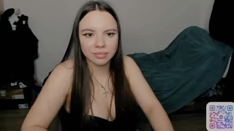 Chloe online show from 04-20-26, 01:52