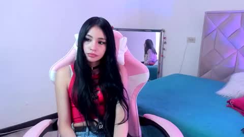 Chloe online show from 03-03-26, 08:15