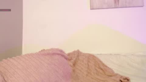 chloe_peach_ online show from 03-25-26, 12:22