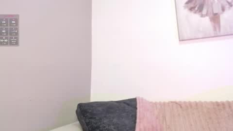 chloe_peach_ online show from 03-26-26, 12:11