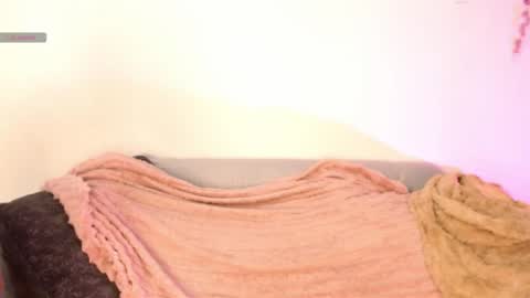 chloe_peach_ online show from 05-24-26, 12:10