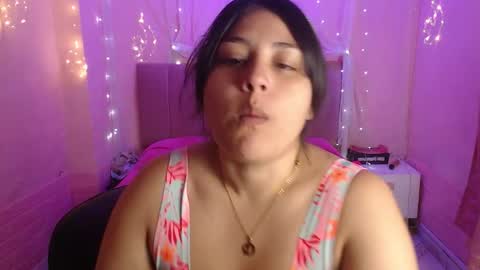 chloe_smith5 online show from 10-09-25, 01:31