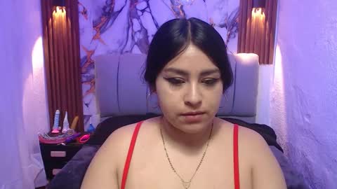 chloe_smith5 online show from 11-11-25, 03:23