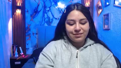 chloe_smith5 online show from 02-12-26, 01:28