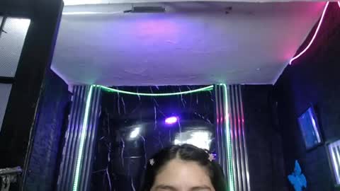 chloe_smith5 online show from 05-04-26, 01:18