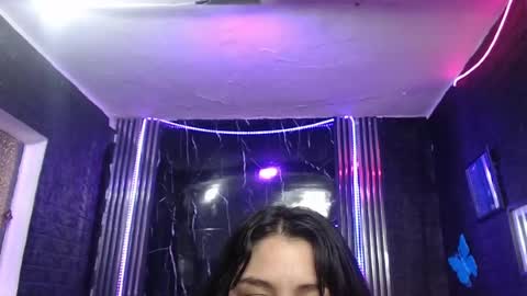 chloe_smith5 online show from 05-05-26, 01:19