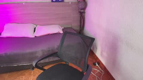 chloe_stark_ online show from 05-20-26, 12:22