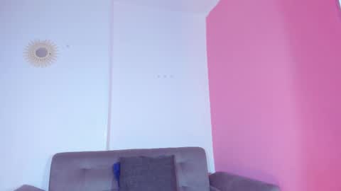 Snapshot of chloe_sweet7 chatting on 10-19-25, 03:51 Chloe Miller online show from 10-19-25, 03:51