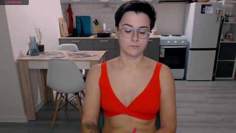 Eva and Sandra online show from 12-05-24, 05:28