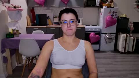 Eva and Sandra online show from 02-13-26, 10:17