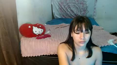 Snapshot of chloe_xsex chatting on 08-07-26, 01:40 chloe_xsex online show from 08-07-26, 01:40