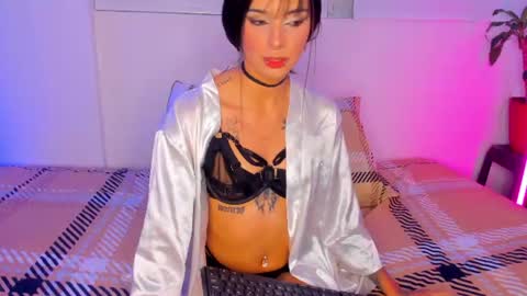 Snapshot of chloeaddamss chatting on 07-10-26, 02:38 3 online show from 07-10-26, 02:38