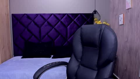 chloecampbell03 online show from 10-26-25, 03:29