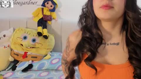 Snapshot of chloee_gardner chatting on 09-23-25, 10:35 Chloe online show from 09-23-25, 10:35