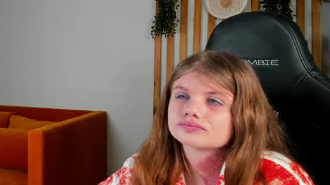ChloeHalses online show from 06-05-26, 05:18