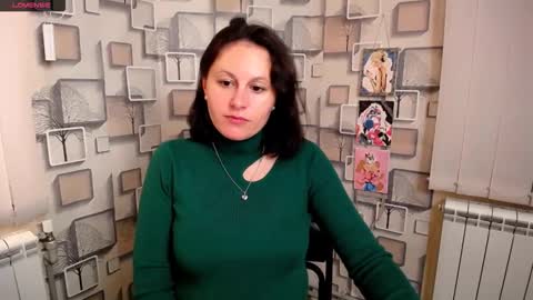 Snapshot of chloejill_ chatting on 10-04-25, 09:29 Chloe online show from 10-04-25, 09:29