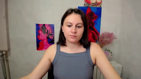 Snapshot of chloejill_ chatting on 10-21-25, 02:40 Chloe online show from 10-21-25, 02:40