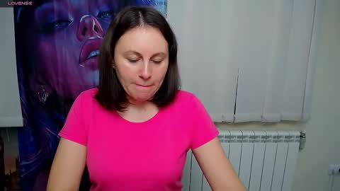 Snapshot of chloejill_ chatting on 11-18-25, 11:36 Chloe online show from 11-18-25, 11:36