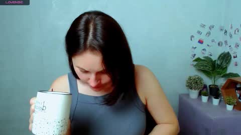 Snapshot of chloejill_ chatting on 12-15-25, 05:01 Chloe online show from 12-15-25, 05:01