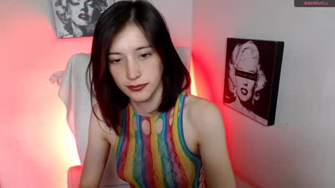 Chloe online show from 01-21-25, 11:55