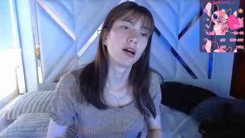 Chloe online show from 11-18-25, 03:16