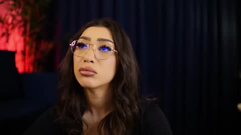 Snapshot of chloemin_ chatting on 01-07-26, 06:05 chloemin_ online show from 01-07-26, 06:05