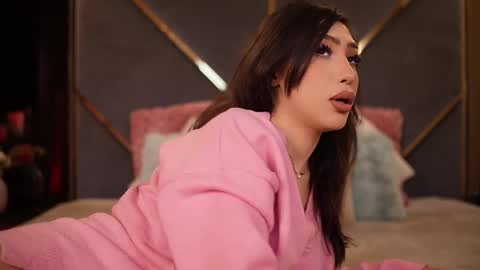 Snapshot of chloemin_ chatting on 01-18-26, 07:06 chloemin_ online show from 01-18-26, 07:06