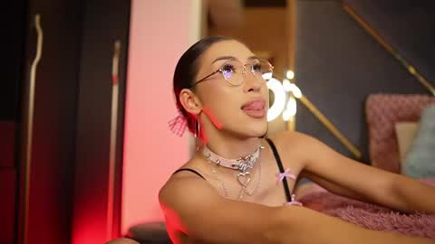 Snapshot of chloemin_ chatting on 02-25-26, 03:54 chloemin_ online show from 02-25-26, 03:54