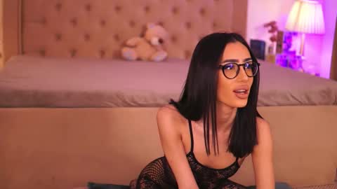 Chlo online show from 03-20-26, 04:06