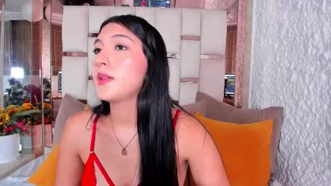 Chloe  online show from 11-24-25, 10:53