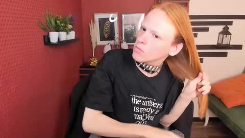 Chloe online show from 10-05-25, 10:24