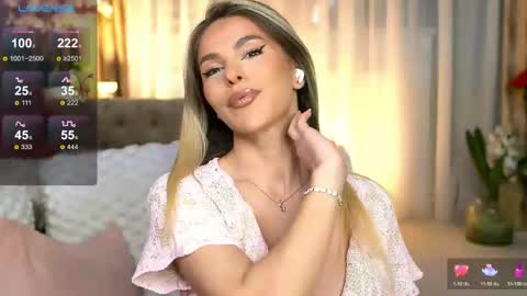 Chloe online show from 04-22-26, 07:48