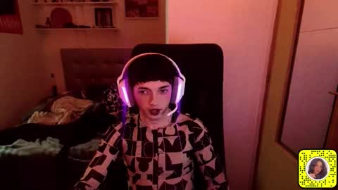 chloevenommm online show from 05-04-26, 03:57
