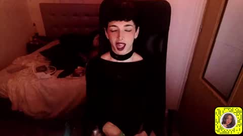 chloevenommm online show from 07-12-26, 04:25
