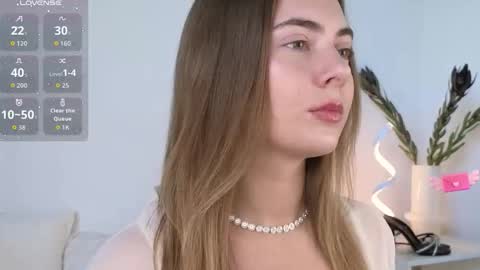 chloi_hes online show from 09-22-25, 09:11