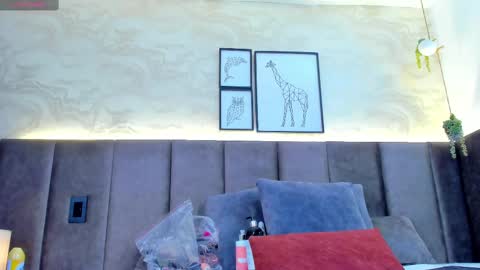 Chlooe online show from 10-06-25, 02:20