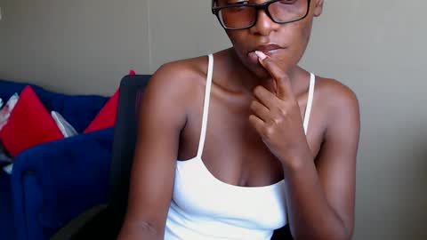 Snapshot of choccoa chatting on 01-30-25, 09:25 Daisy online show from 01-30-25, 09:25