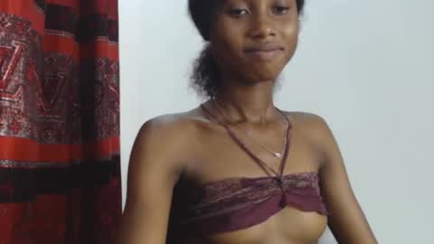 Snapshot of choco_petitqueen chatting on 12-14-24, 03:58 choco_petitqueen online show from 12-14-24, 03:58