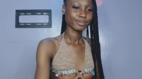 Snapshot of choco_petitqueen chatting on 01-10-25, 06:42 choco_petitqueen online show from 01-10-25, 06:42