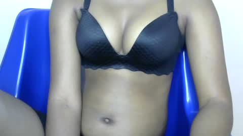 HotChocolate online show from 06-19-26, 04:39