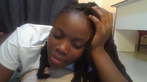 Snapshot of choco_vellvet chatting on 05-24-26, 01:38 sly online show from 05-24-26, 01:38