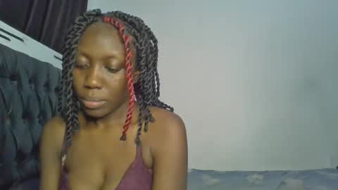 chocobear22 online show from 11-01-25, 05:04