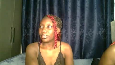 chocobear22 online show from 11-08-25, 05:23