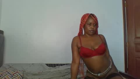 chocobear22 online show from 11-10-25, 05:39