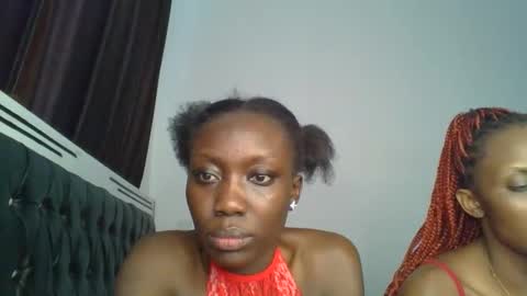 chocobear22 online show from 12-04-25, 10:57