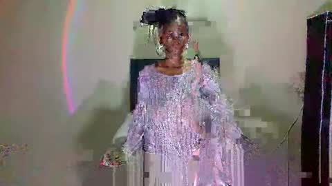 Snapshot of chocolate808 chatting on 10-19-25, 05:24 Exotic Chocolate online show from 10-19-25, 05:24