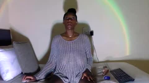 Snapshot of chocolate808 chatting on 12-16-25, 02:27 Exotic Chocolate online show from 12-16-25, 02:27