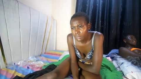 Snapshot of chocolate_desire1 chatting on 05-20-26, 06:25 chocolate_desire1 online show from 05-20-26, 06:25