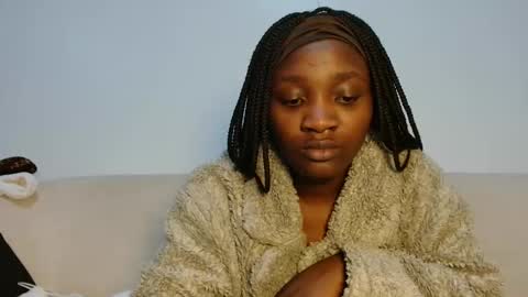 Snapshot of chocolate_desiree chatting on 12-17-25, 06:08 Lofti online show from 12-17-25, 06:08